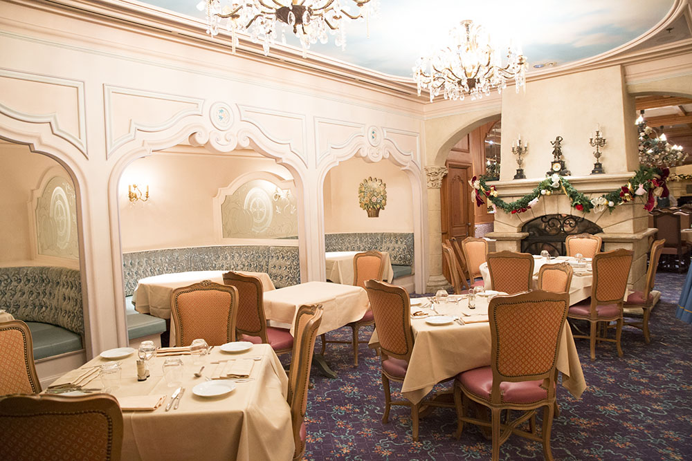 Restaurant LAuberge De Cendrillon Raconte Moi Disneyland