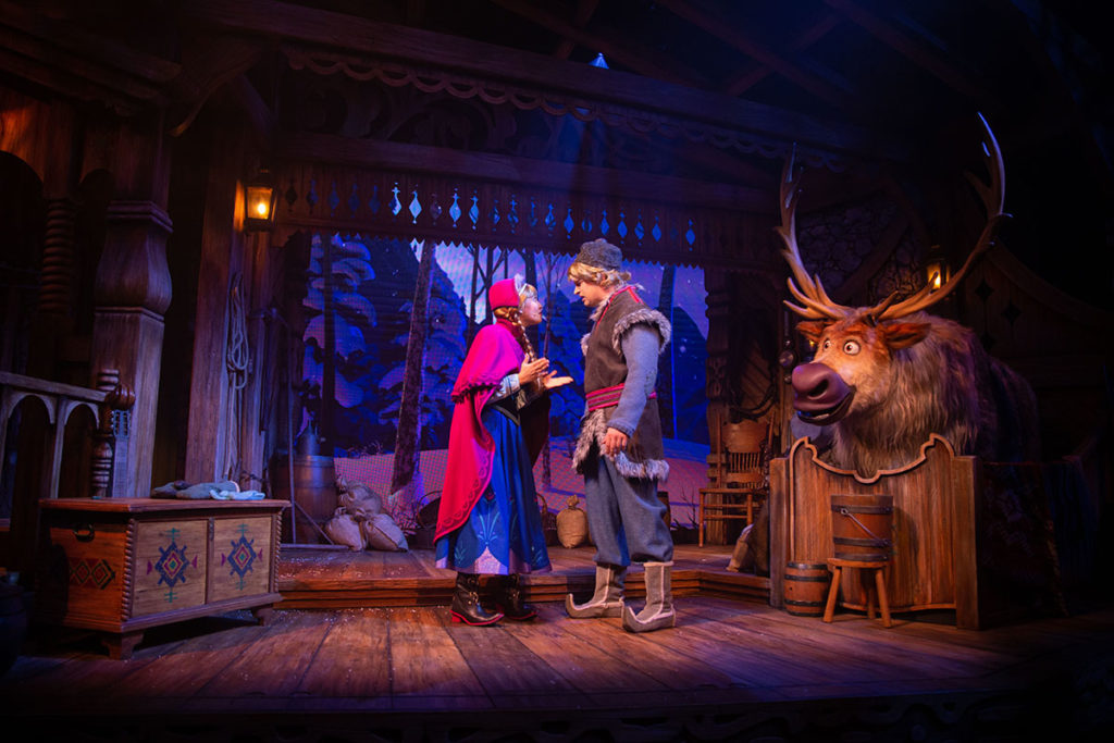 Disneyland Paris La Reine des Neiges Une Invitation Musicale Sven Animatronic show