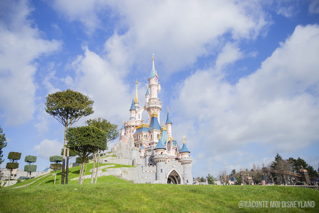 Disneyland Paris Spring Printemps Chateau Castle 3