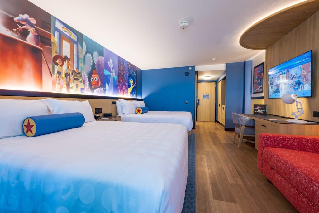 Hotel Pixar Palace Disneyland Californie CHAMBRE 03