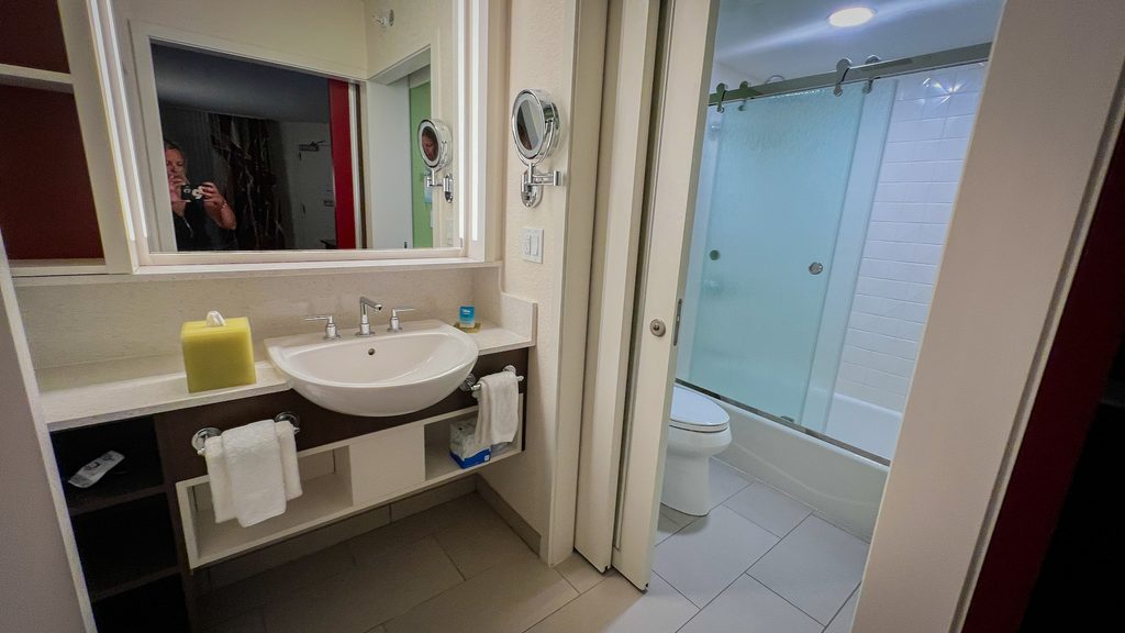 Hotel Disney’s All-Star Sports chambre salle de bains