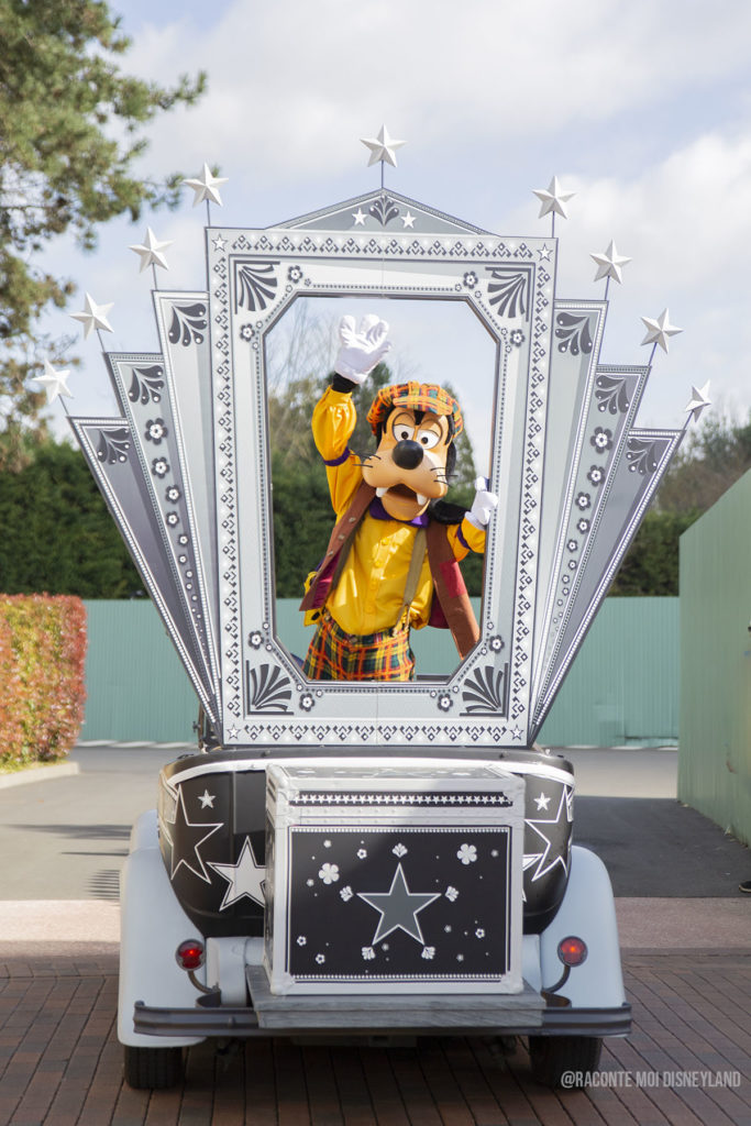 Disneyland Paris Dernier jour Last Day Parade Dingo Goofy 2