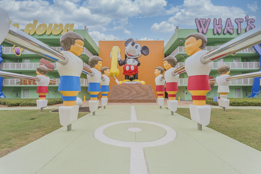 Walt Disney World Hotel Pop Century 01