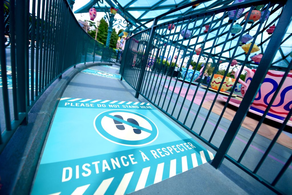 Disneyland Paris Queue Line