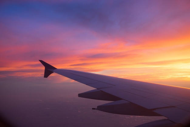 coucher soleil depuis fenetre avion 117856 416