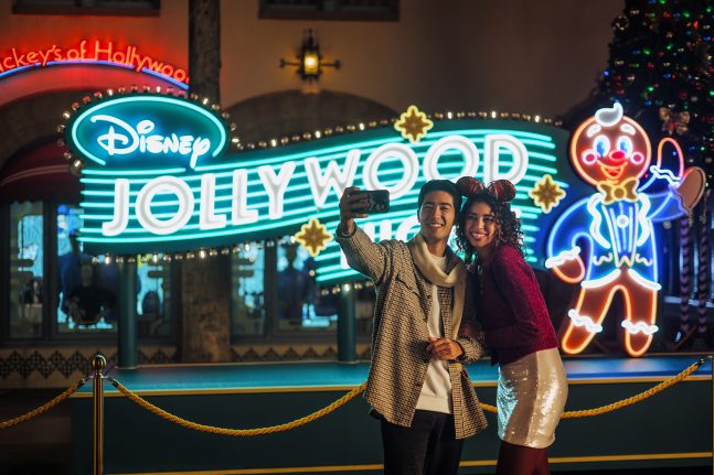 wdw holidays jollywood nights 647x431 1
