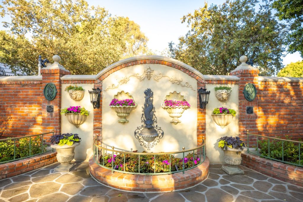 Haunted mansion Nouveautes Disneyland Resort Californie 02