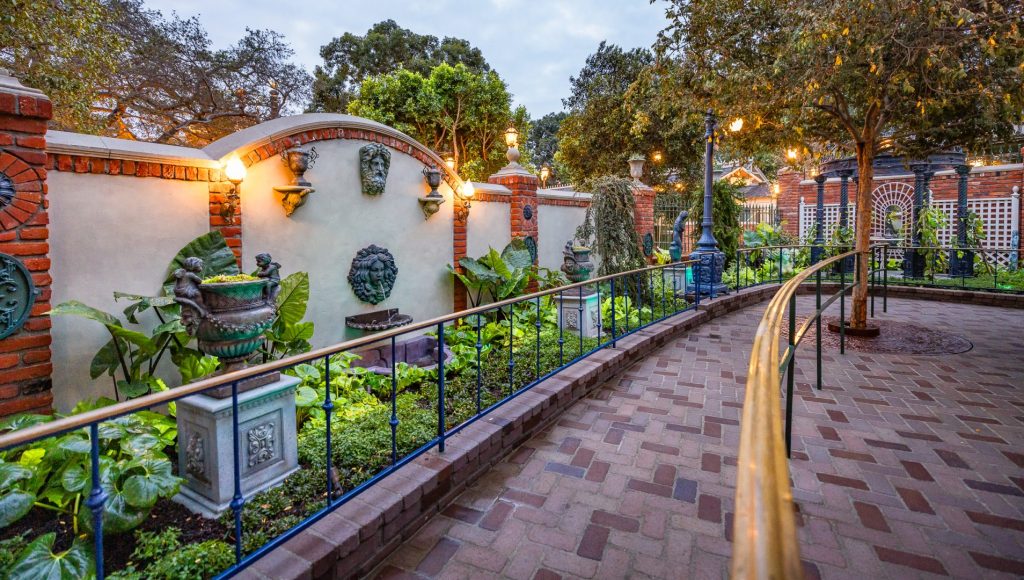 Haunted mansion Nouveautes Disneyland Resort Californie 05