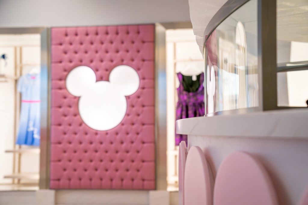Boutiques Disney village 08
