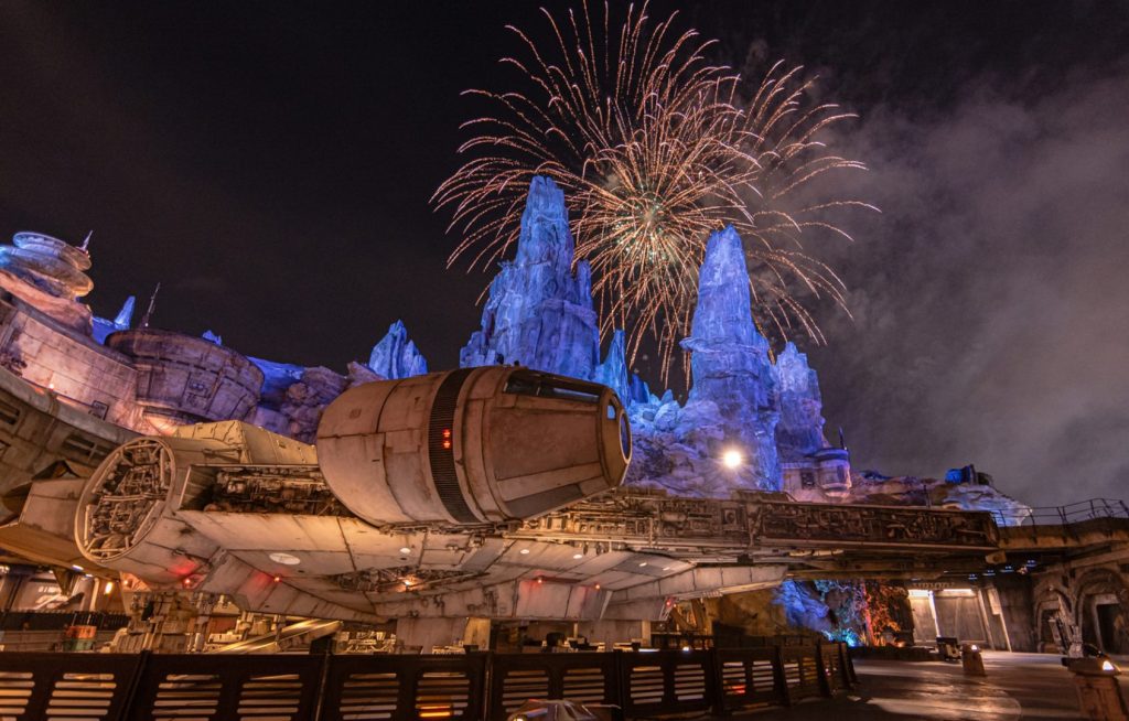 DLR SeasonOfTheForce 14 1692x1080 1