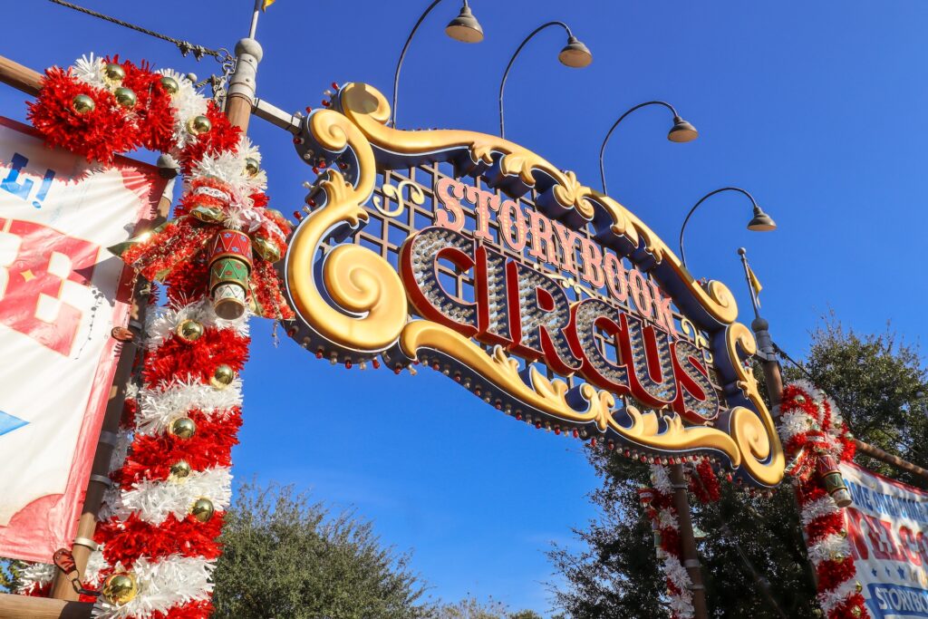 2025 Santa at Disney World MK 4