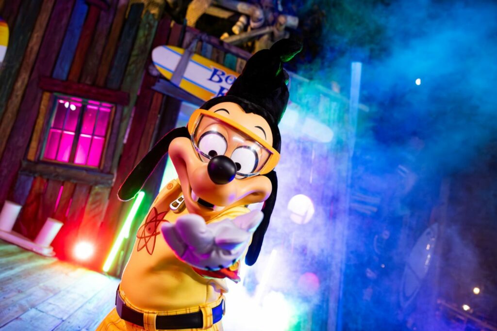 H2O Glow Typhoon Lagoon party
