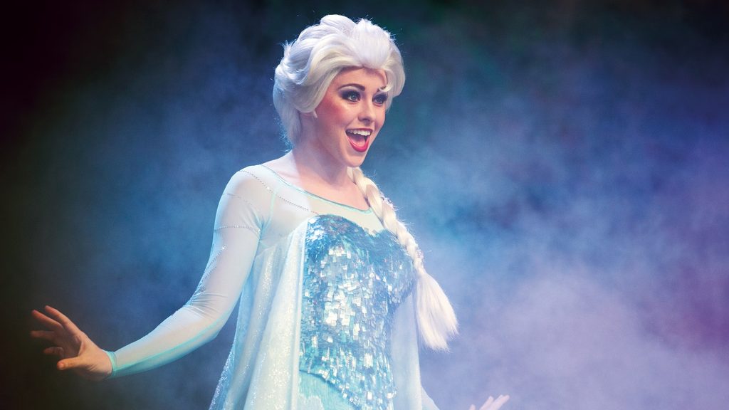 For the First Time in Forever, le spectacle musical de La Reine des Neiges à Hollywood Studios pendant Noël.