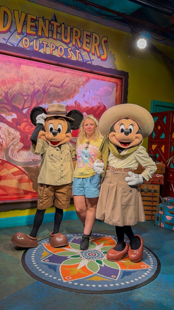 Walt Disney World Animal Kingdom Mickey Minnie meet greet