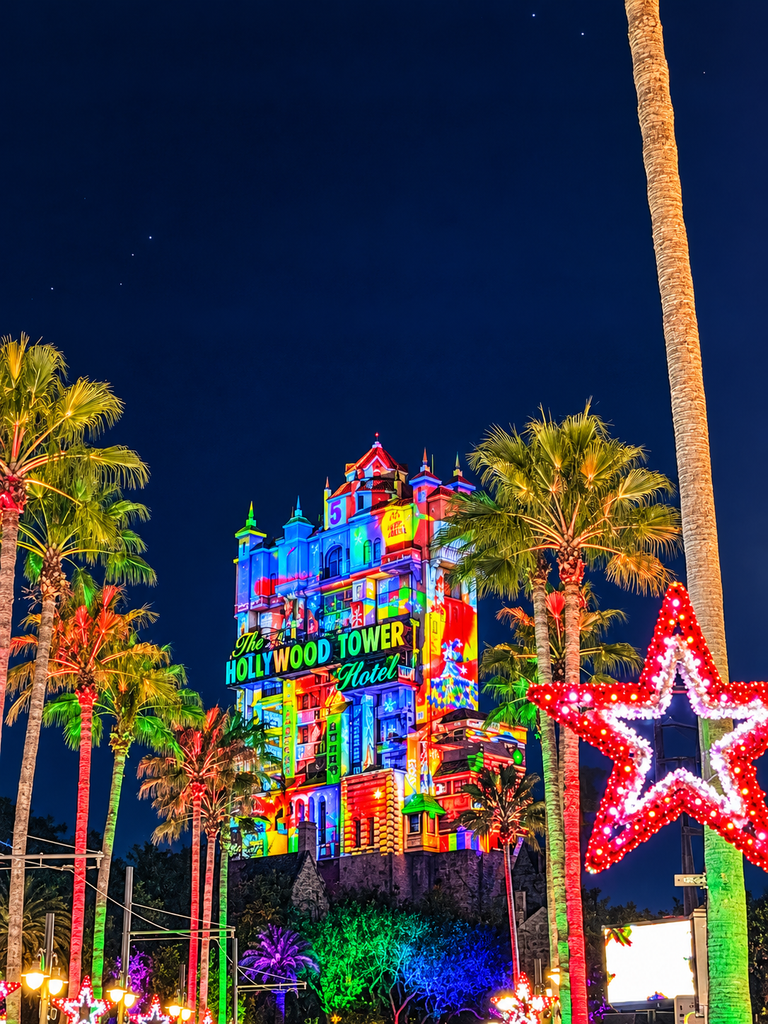 Walt Disney World Hollywood Studios Noel Hollywood Tower Hotel 02 768x1024 1